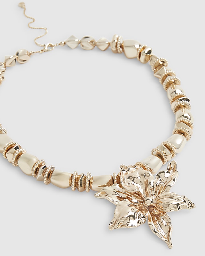 Gold Short Hibiscus Necklace