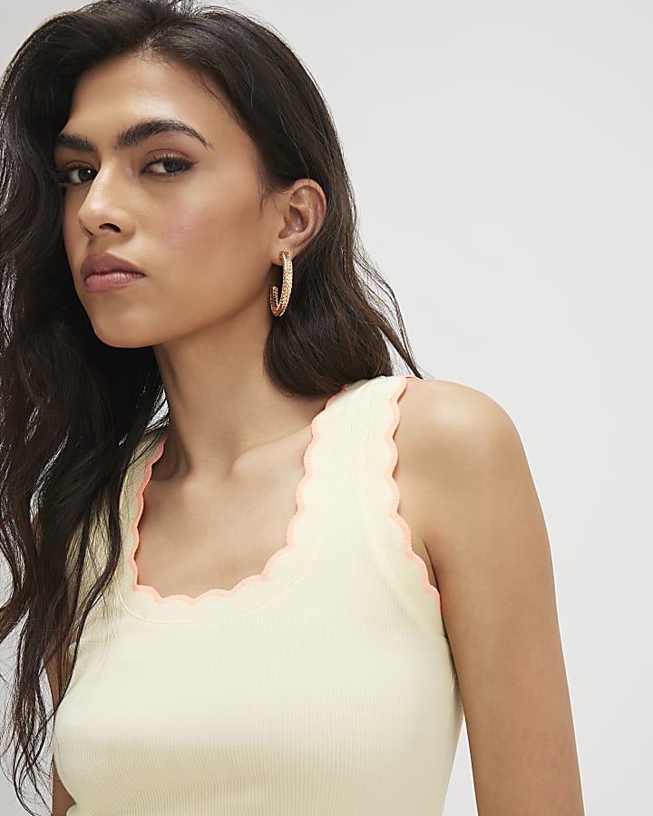 Yellow Sleeveless Scallop Trim Tank Top