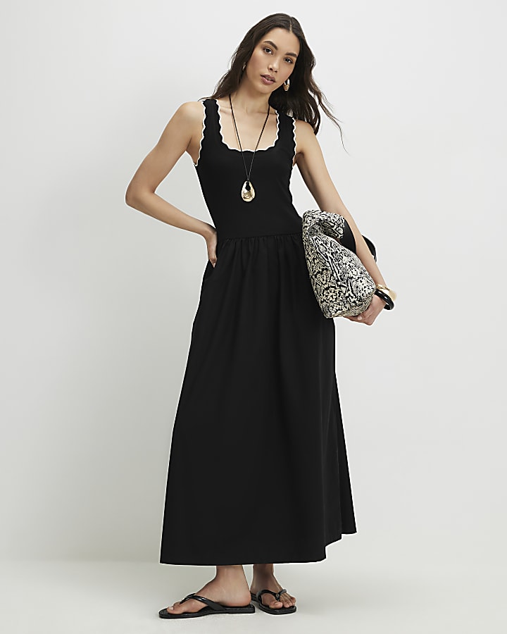 Black Sleeveless Scallop Trim Maxi Dress