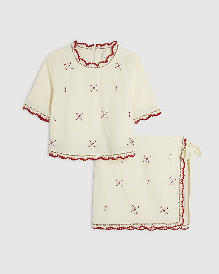 Cream Shell Flower Top and Skirt Set