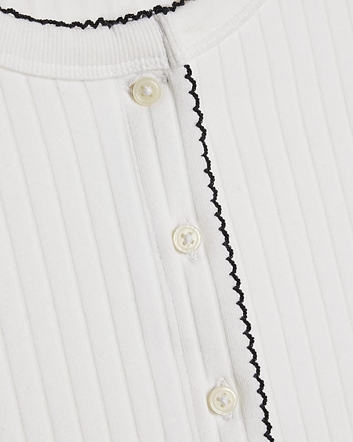 White Sleeveless Scallop Trim Ribbed Top