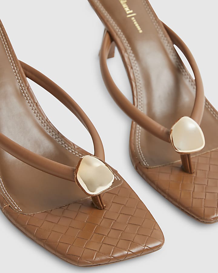 Brown Toe Thong Heeled Sandals