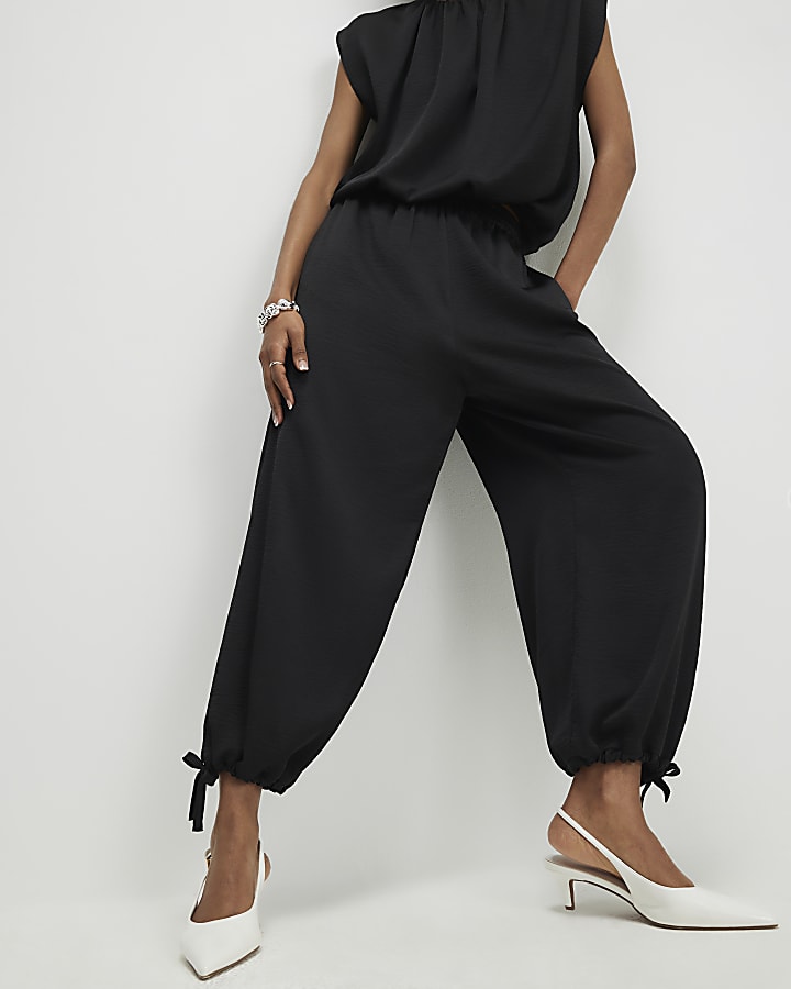 Black Adjustable Balloon Leg Trousers