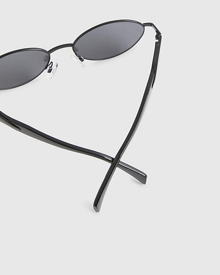 Black Round Slim Sunglasses