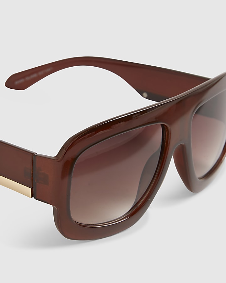 Brown Oversized Gold Trim Sunglasses