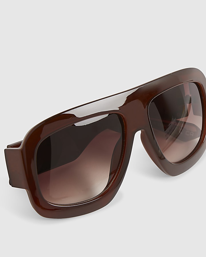 Brown Oversized Gold Trim Sunglasses