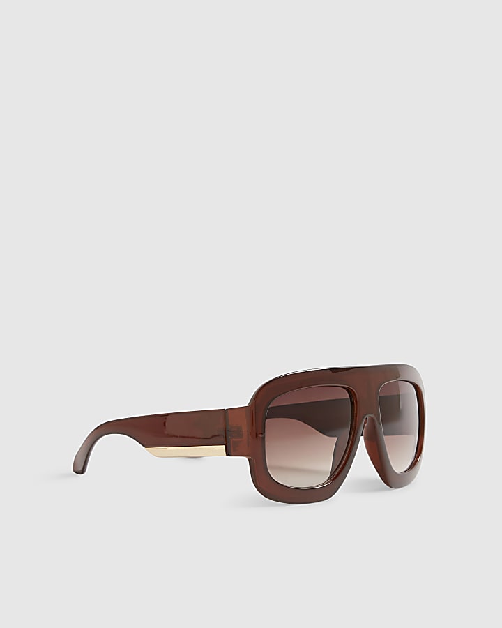 Brown Oversized Gold Trim Sunglasses