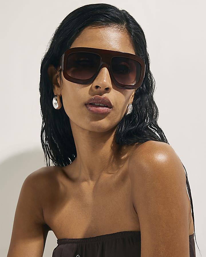 Brown Oversized Gold Trim Sunglasses