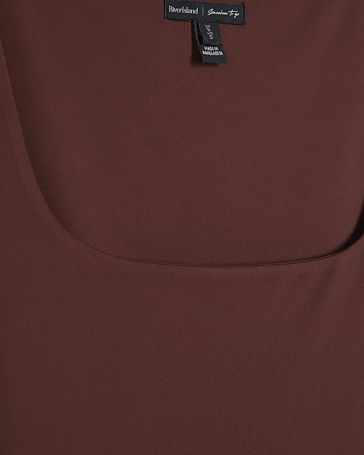 Brown Short Sleeve Scoop Neck Bodysuit