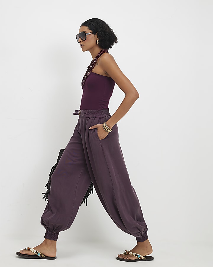 Red Belted Cuffed Hem Barrel Leg Jeans