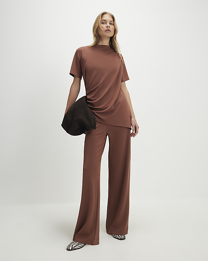 Brown Short Sleeve Drape Tunic Top
