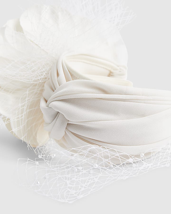 Cream Premium Francesca Pearl Fascinator