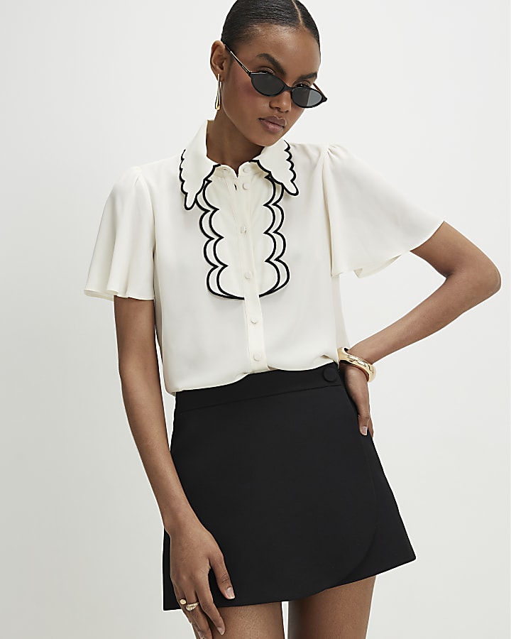 White Angel Sleeve Scallop Top