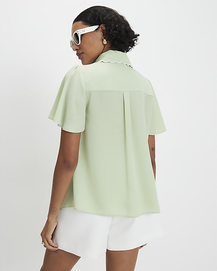 Green Angel Sleeve Scallop Top