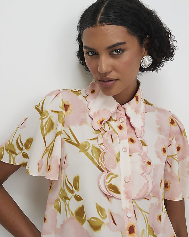 Pink Floral Angel Sleeve Scallop Trim Top