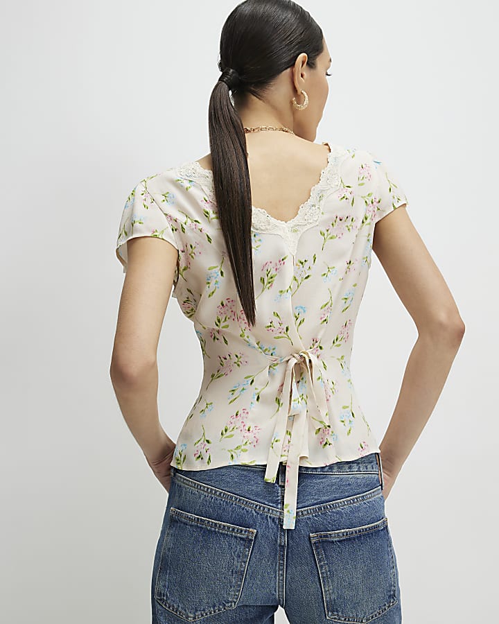 Cream Floral Short Sleeve Lace Trim Top