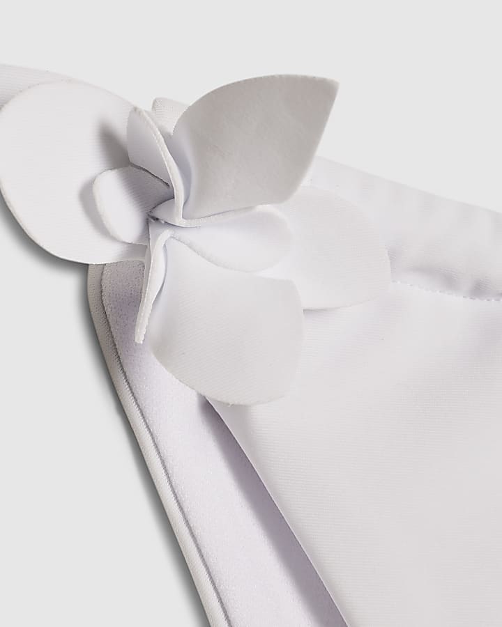 White High Leg Floral Trim Bikini Bottoms