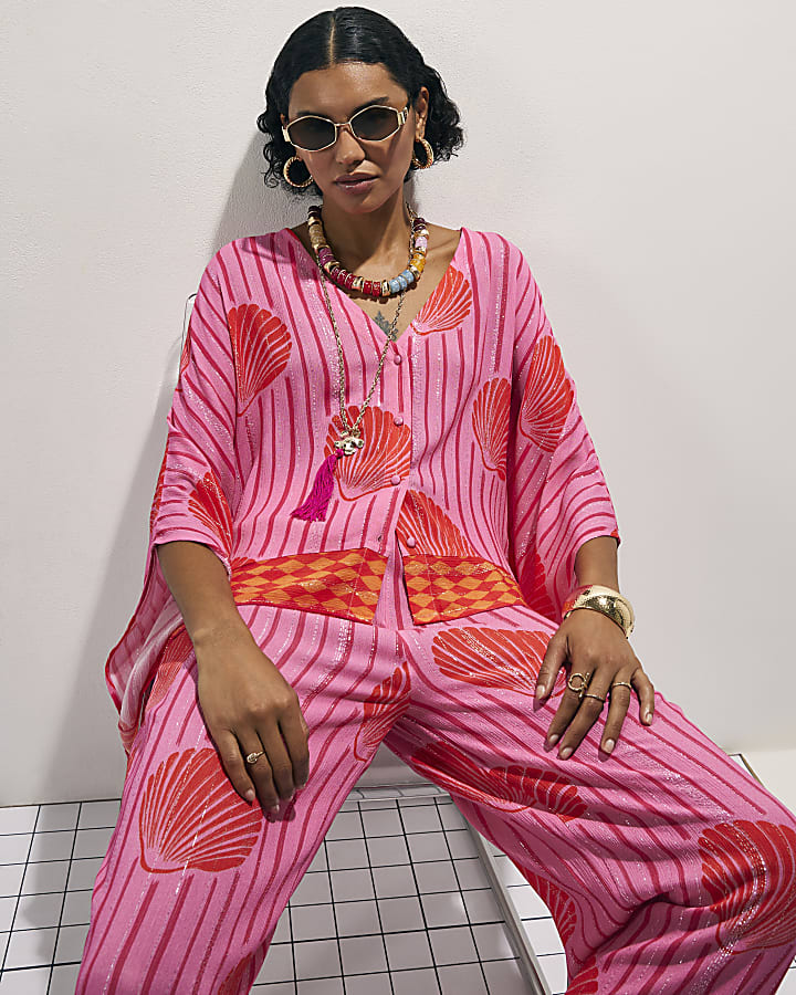Pink Shell Print V-Neck Shirt