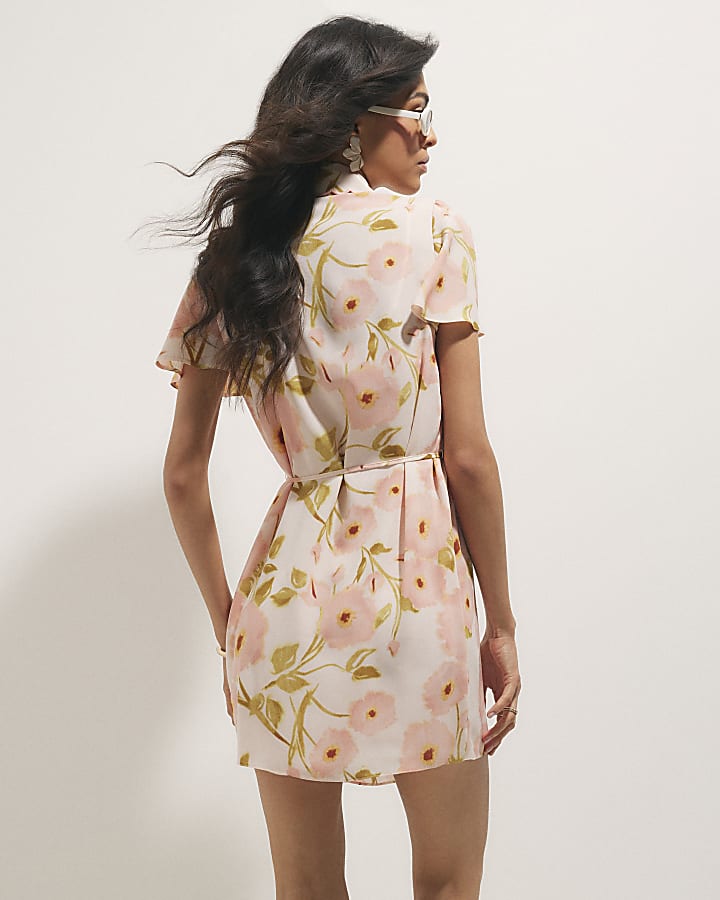 Pink Short Sleeve Scallop Trim Shirt Dress