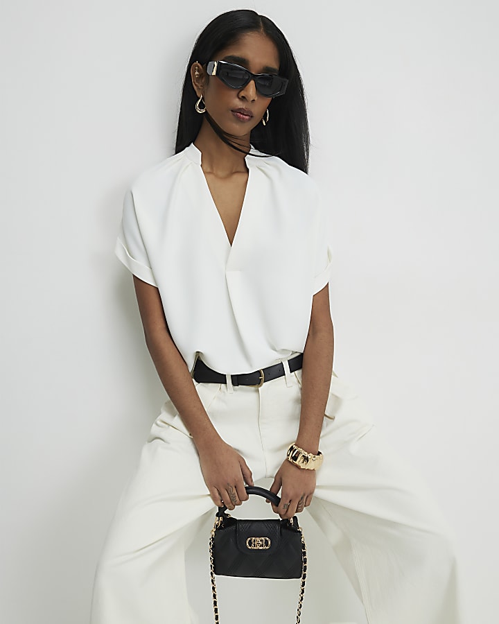 Cream Notch Neck Short Sleeve Top