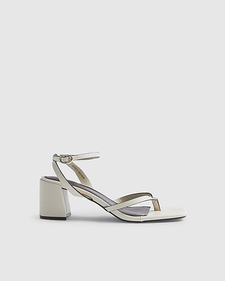 Cream Toe Thong Block Heel Sandals