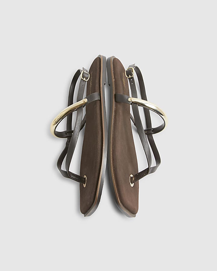 Black Leather Toe Thong Bangle Flat Sandals