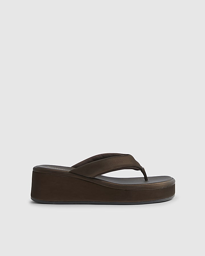 Brown Padded Toe Thong Flatform Sandals