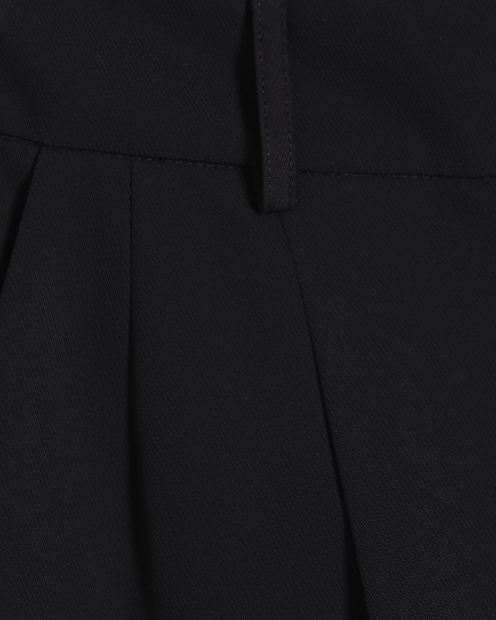 Black Pleated Barrel Leg Trousers