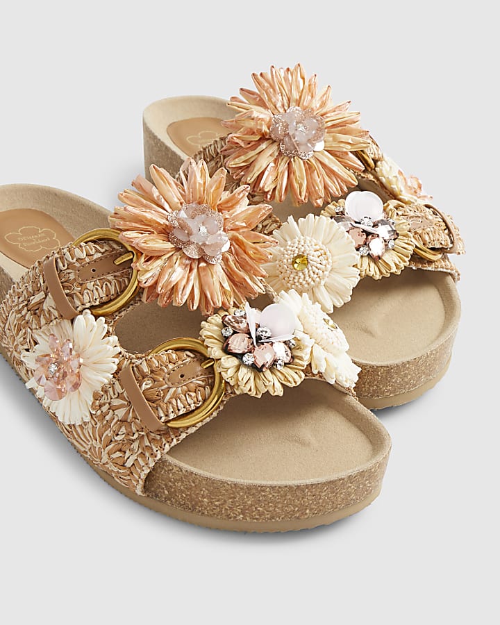 Beige Raffia Flower Footbed Sandals