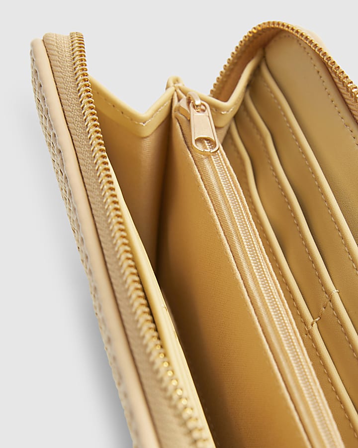 Beige Floral Embroidery Raffia Purse