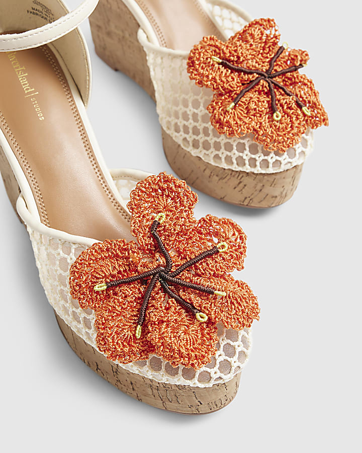 Cream Closed Toe Flower Wedges