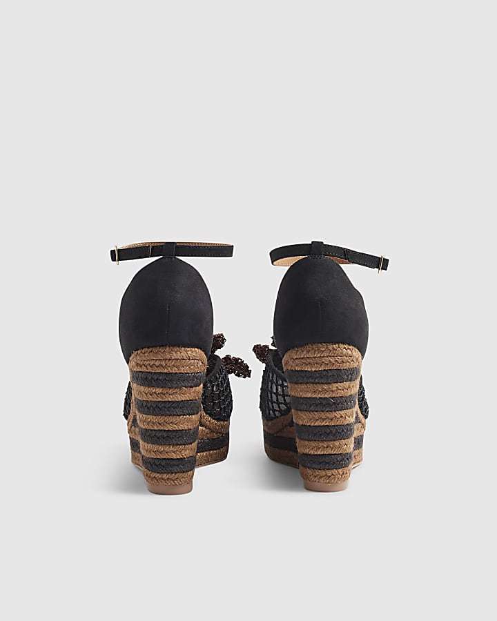 Black Closed Toe Flower Wedges