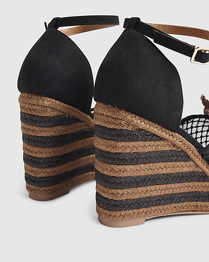 Black Closed Toe Flower Wedges