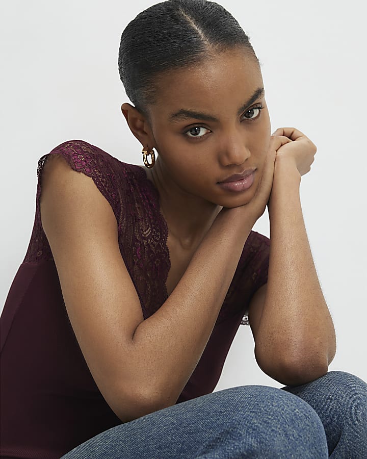 Red Sleeveless Lace Trim Ruched Top