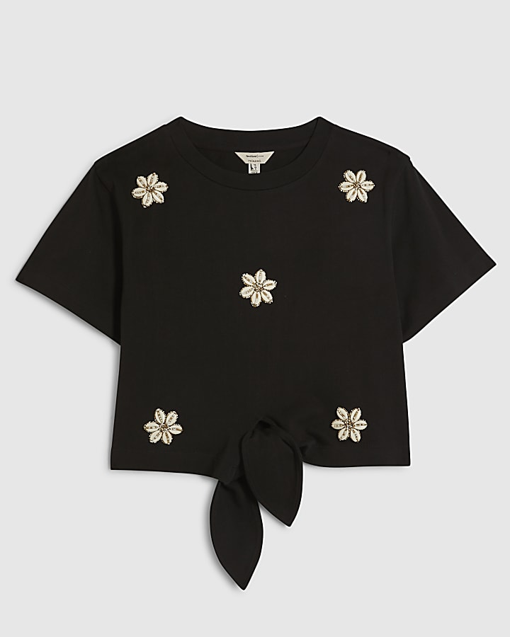 Black Cotton Flower Shell Knot Front T-Shirt