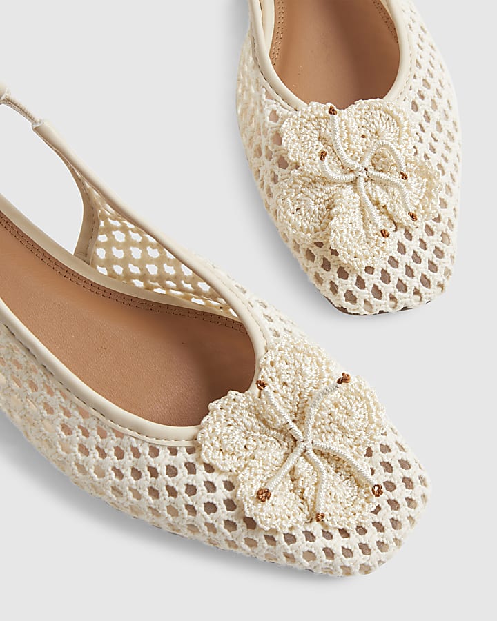 Cream Flower Crochet Flat Slingback Shoes