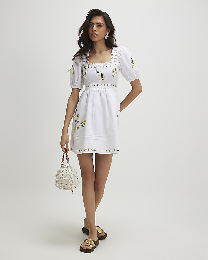 White Daisy Embroidered Mini Dress