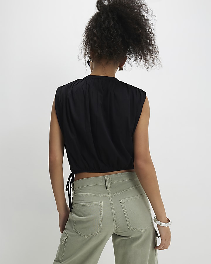 Black Short Sleeve Bubble Hem T-Shirt