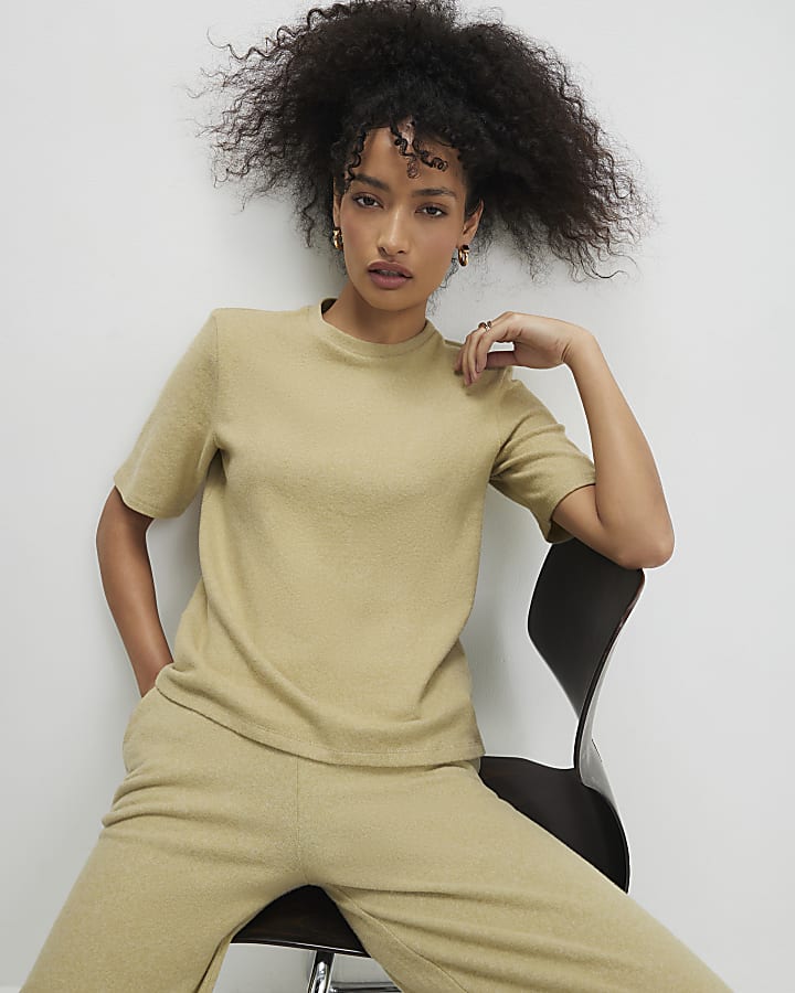 Green Short Sleeve Shoulder Padded Cosy Top