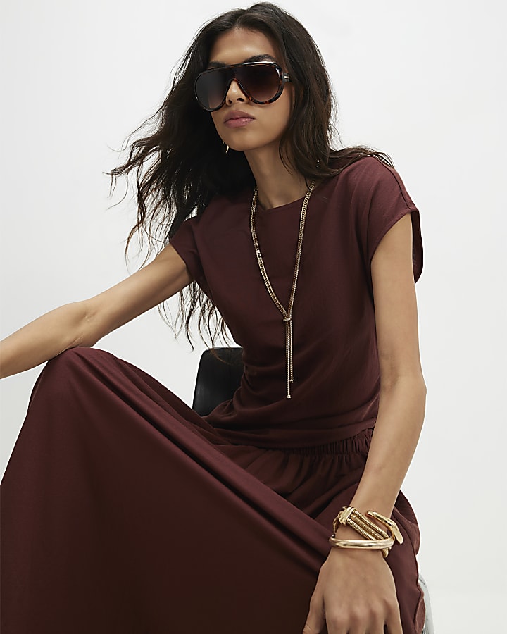 Brown Short Sleeve Asymmetric Hem Top