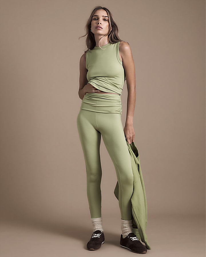 Green Curved Hem Sleeveless Tank Top