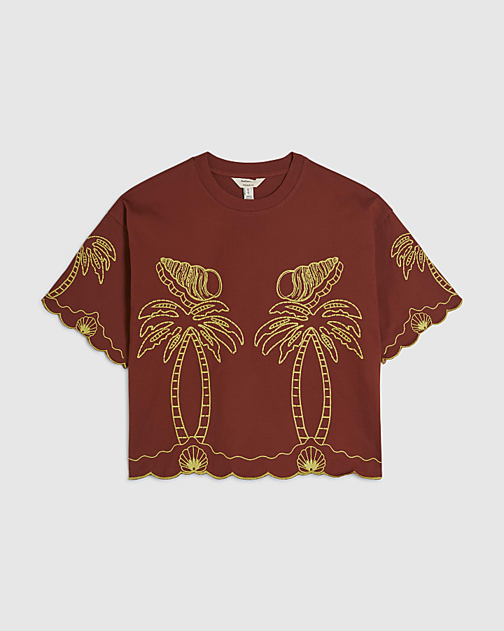 Red Shell Embroidered Crop T-shirt