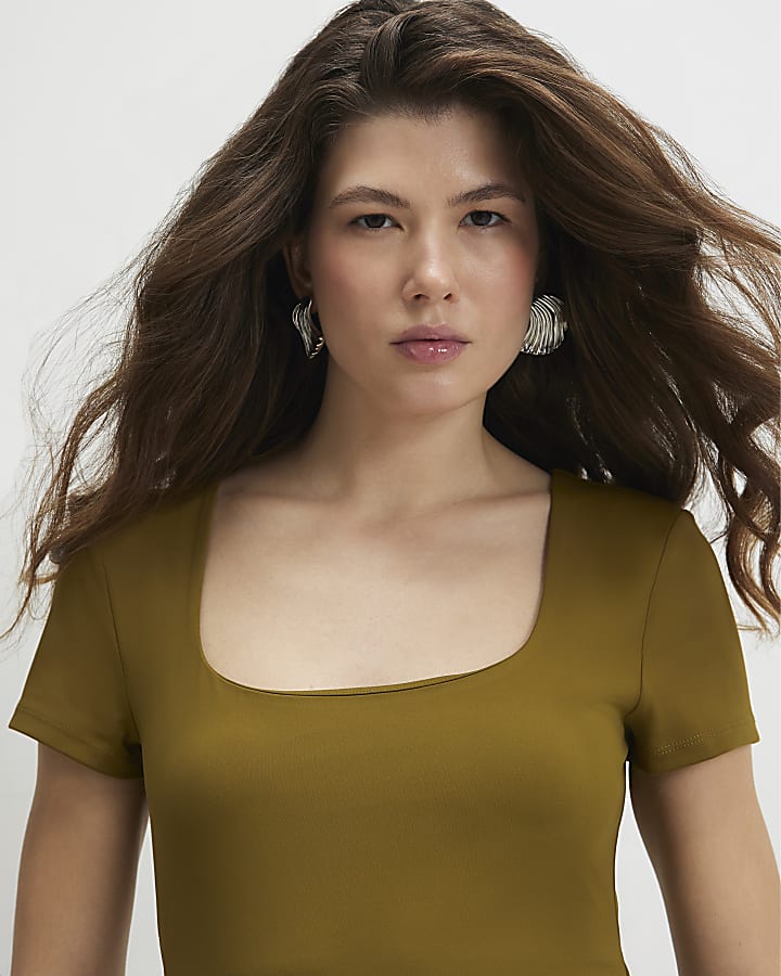 Green Short Sleeve Scoop Neck Bodysuit