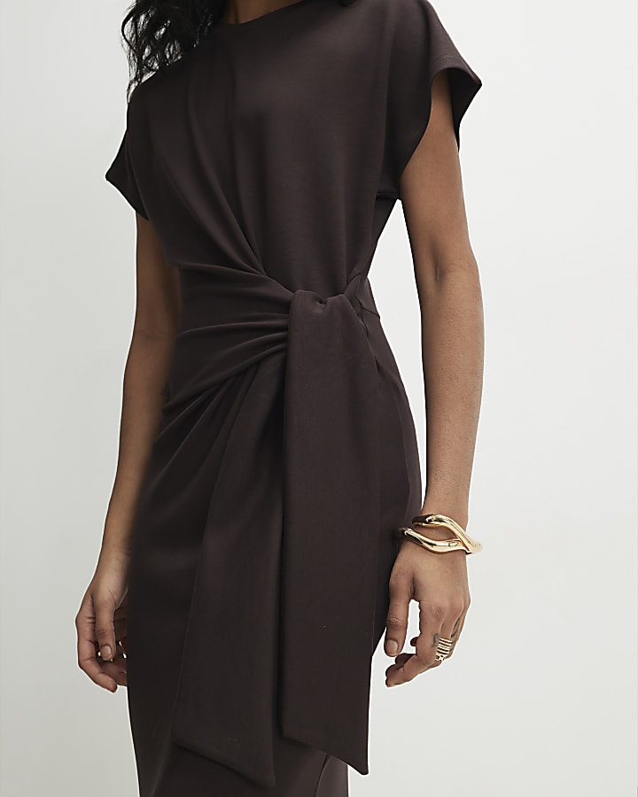 Brown Premium Short Sleeve Knot Midi Dress
