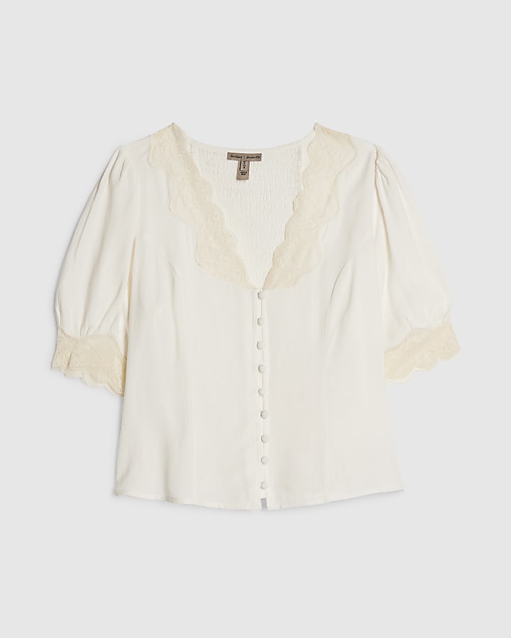 Cream Lace Trim Short Sleeve Blouse