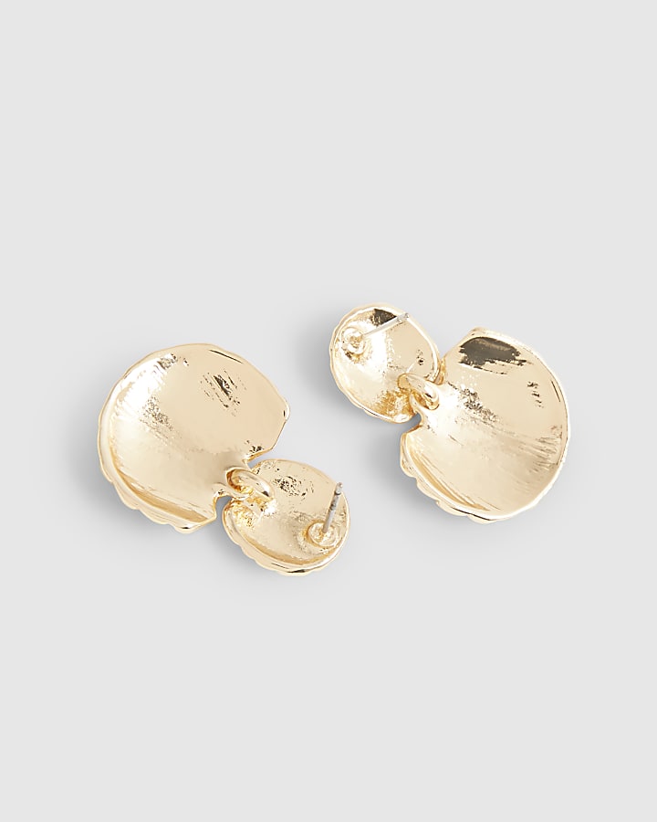 Gold Ridge Shell Earrings