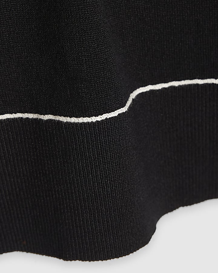 Black Short Sleeve Knitted Top