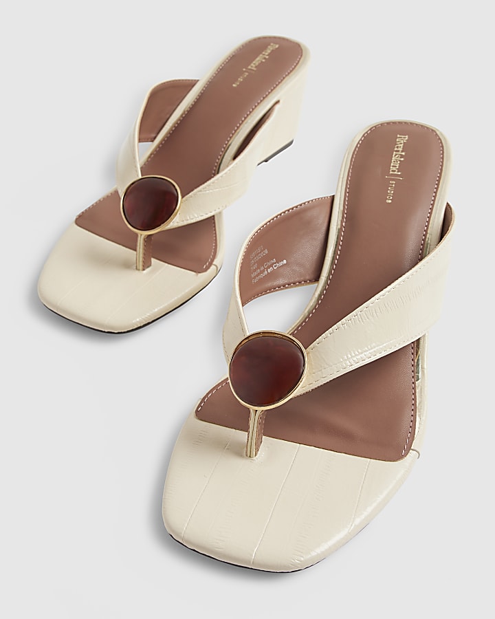 Cream Weave Toe Thong Wedges
