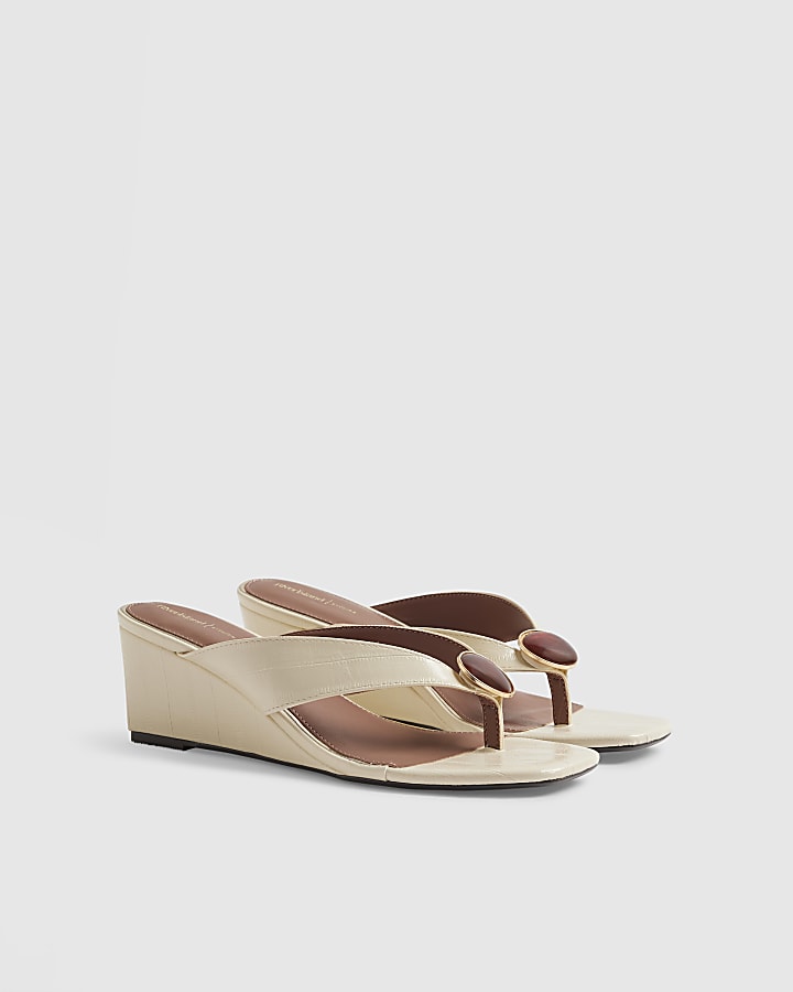 Cream Weave Toe Thong Wedges