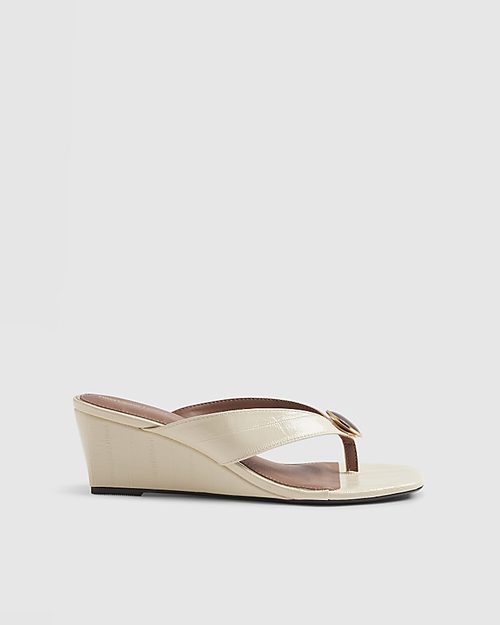 Cream Weave Toe Thong Wedges